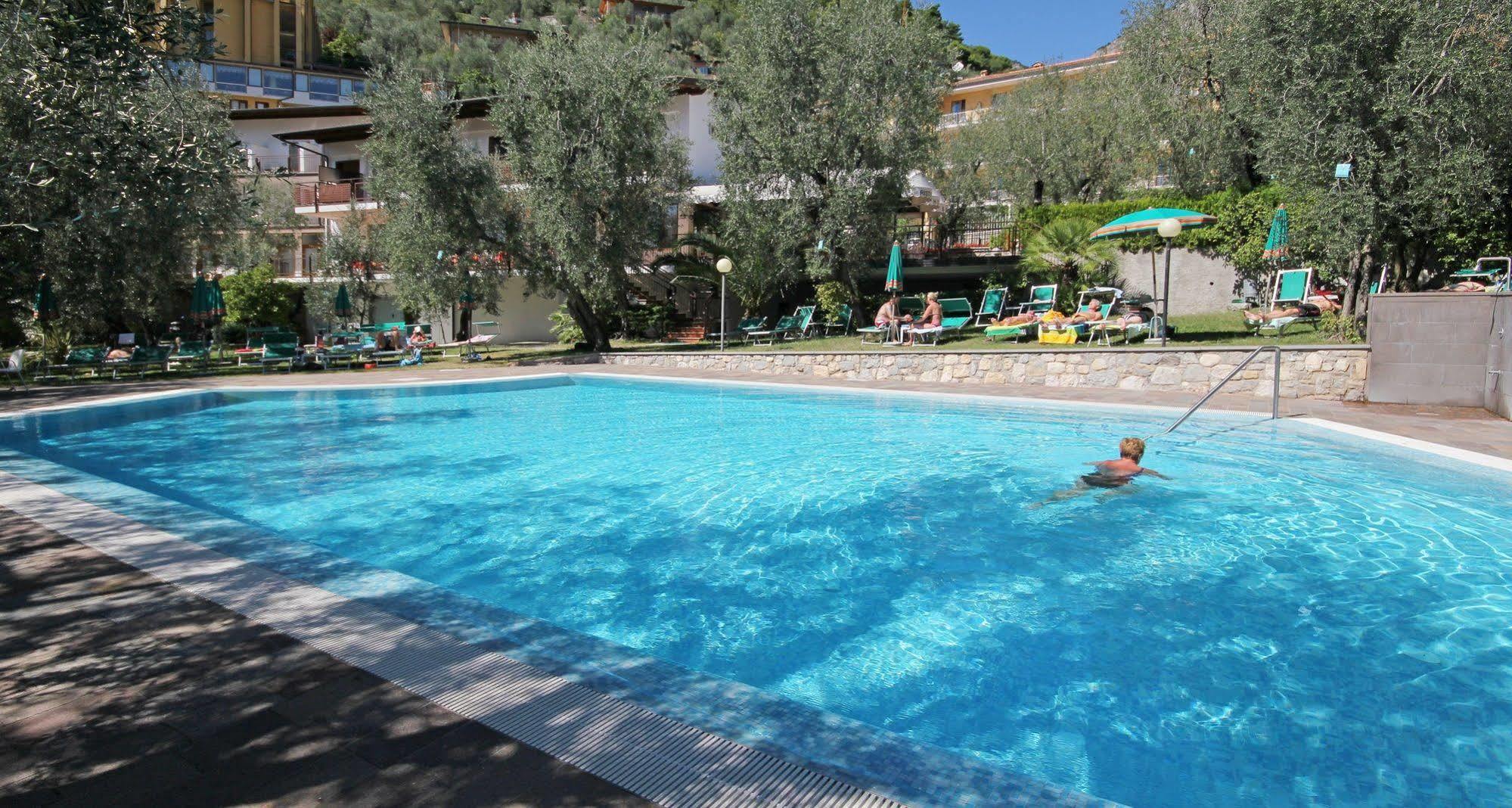 לימונה סול גרדה Hotel Coste מראה חיצוני תמונה